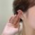 ❄right ear